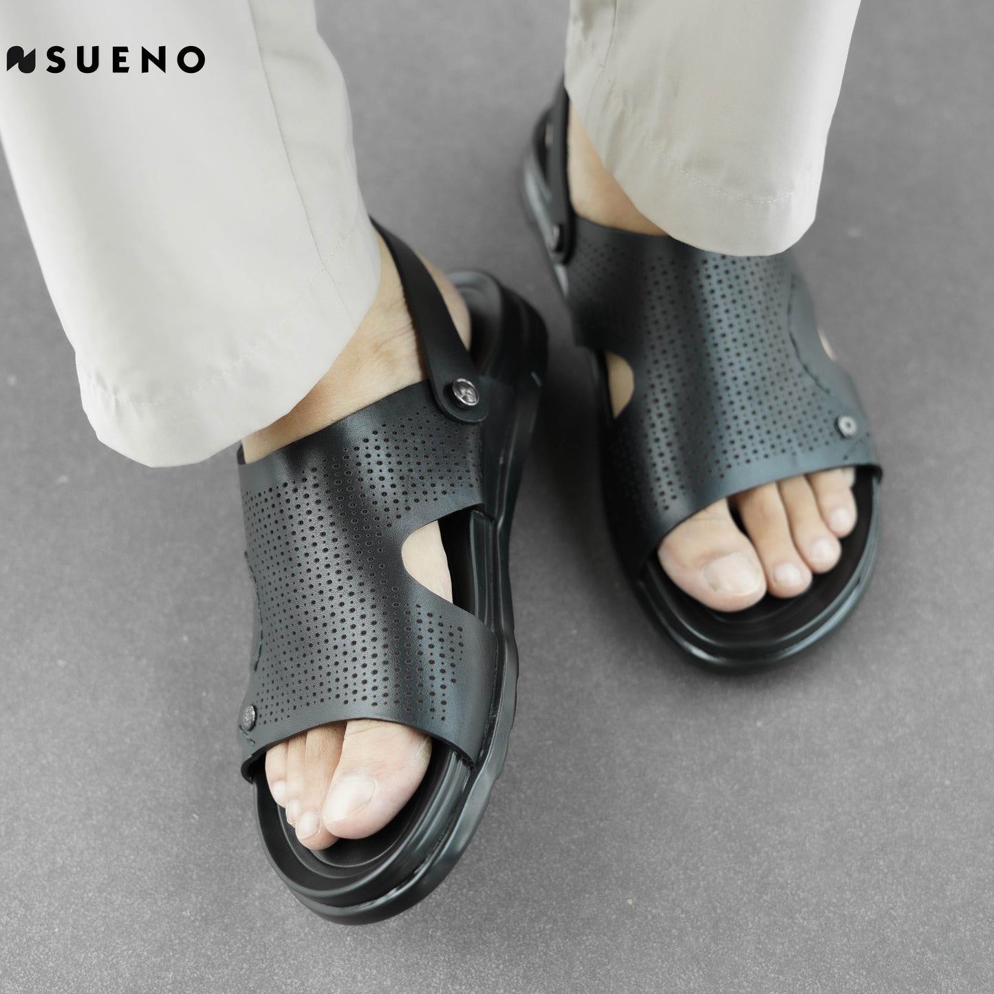 MEN'S SANDAL