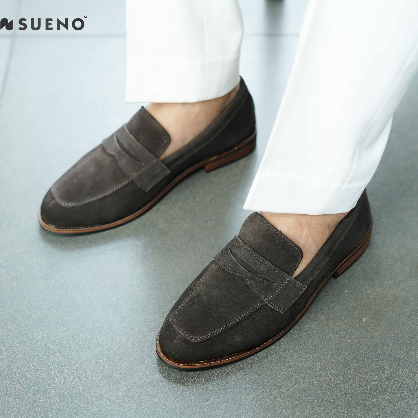 Men's Suede Penny Loafer