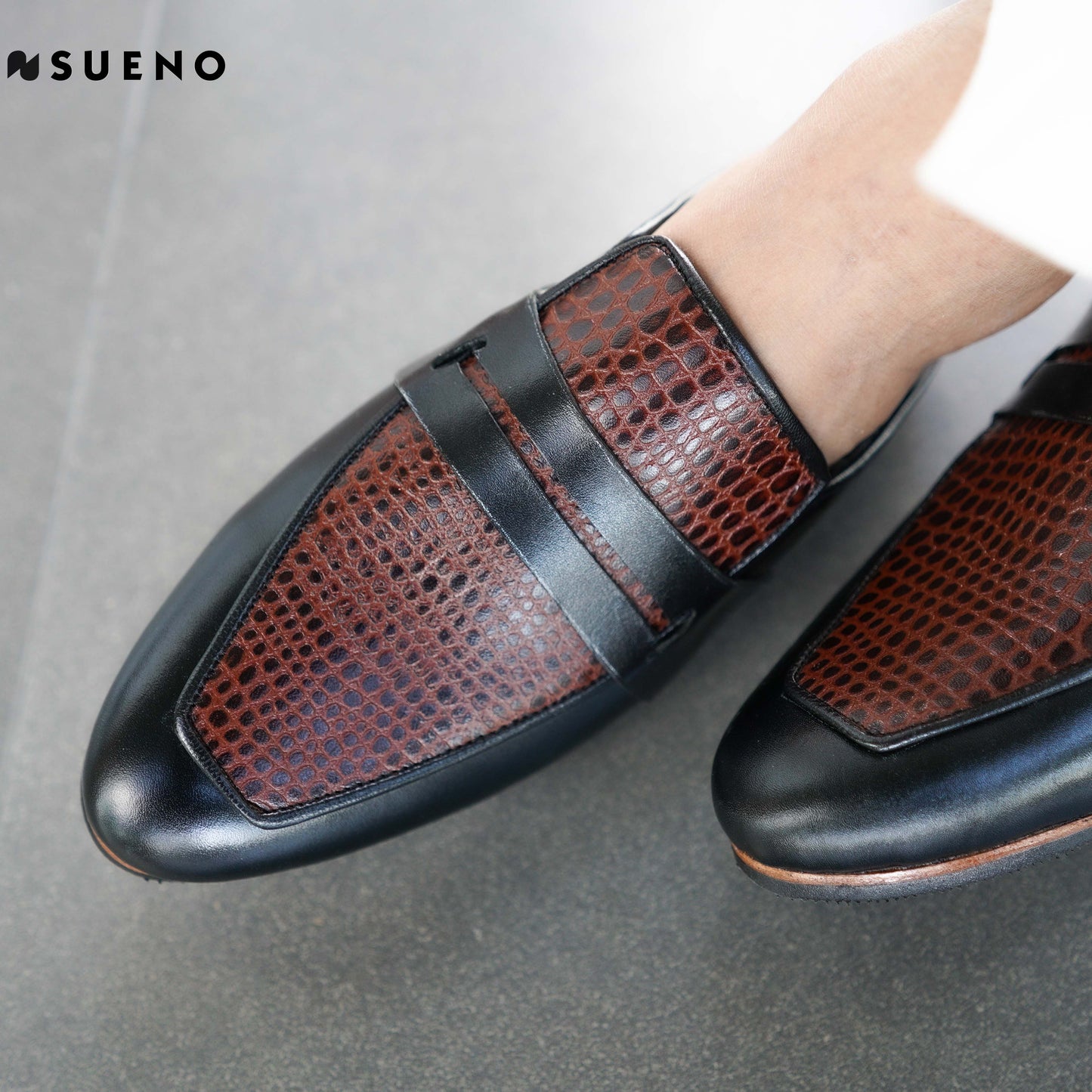 Men's Croco Texture Penny Mule Shoe