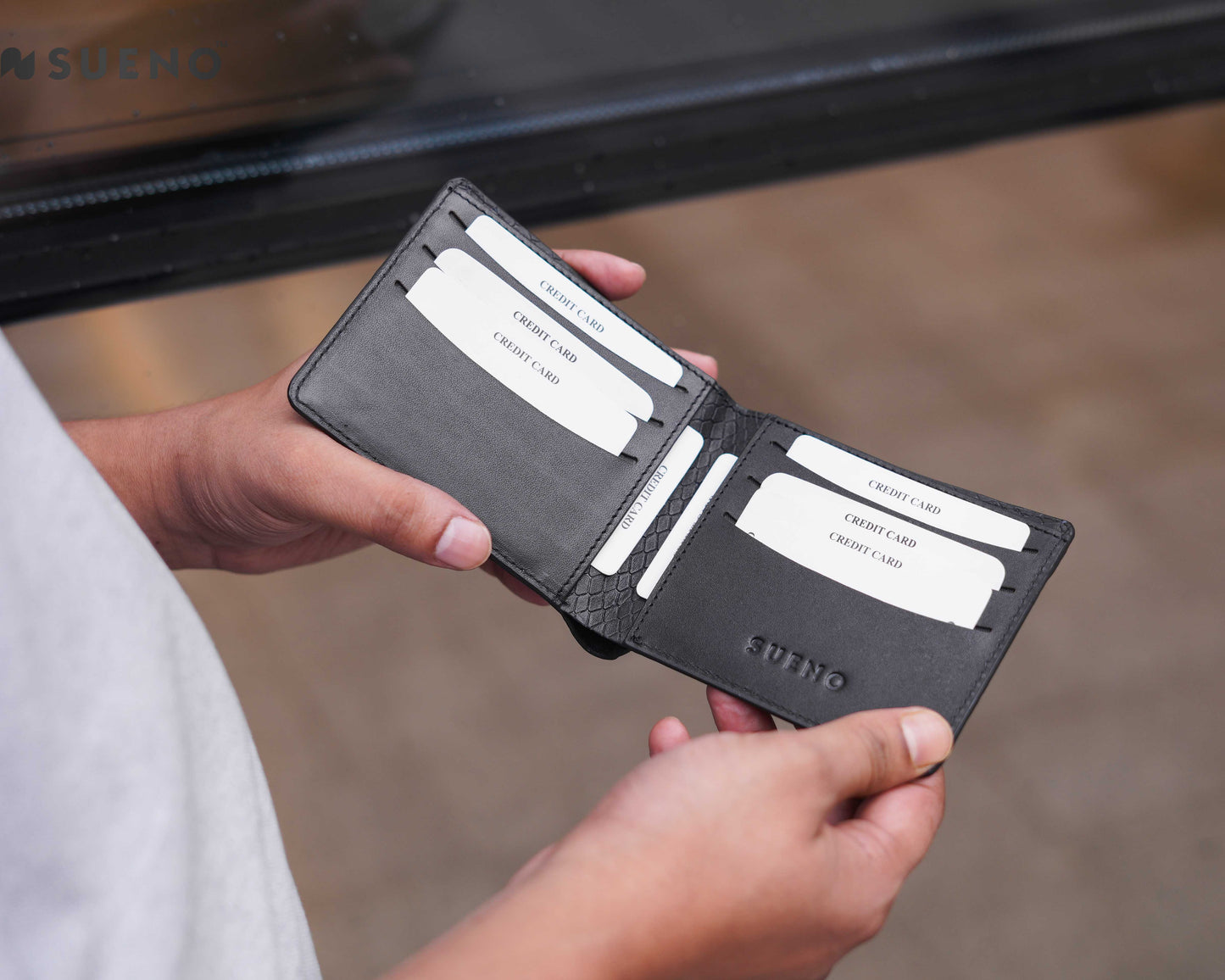 Bi-Fold Wallet